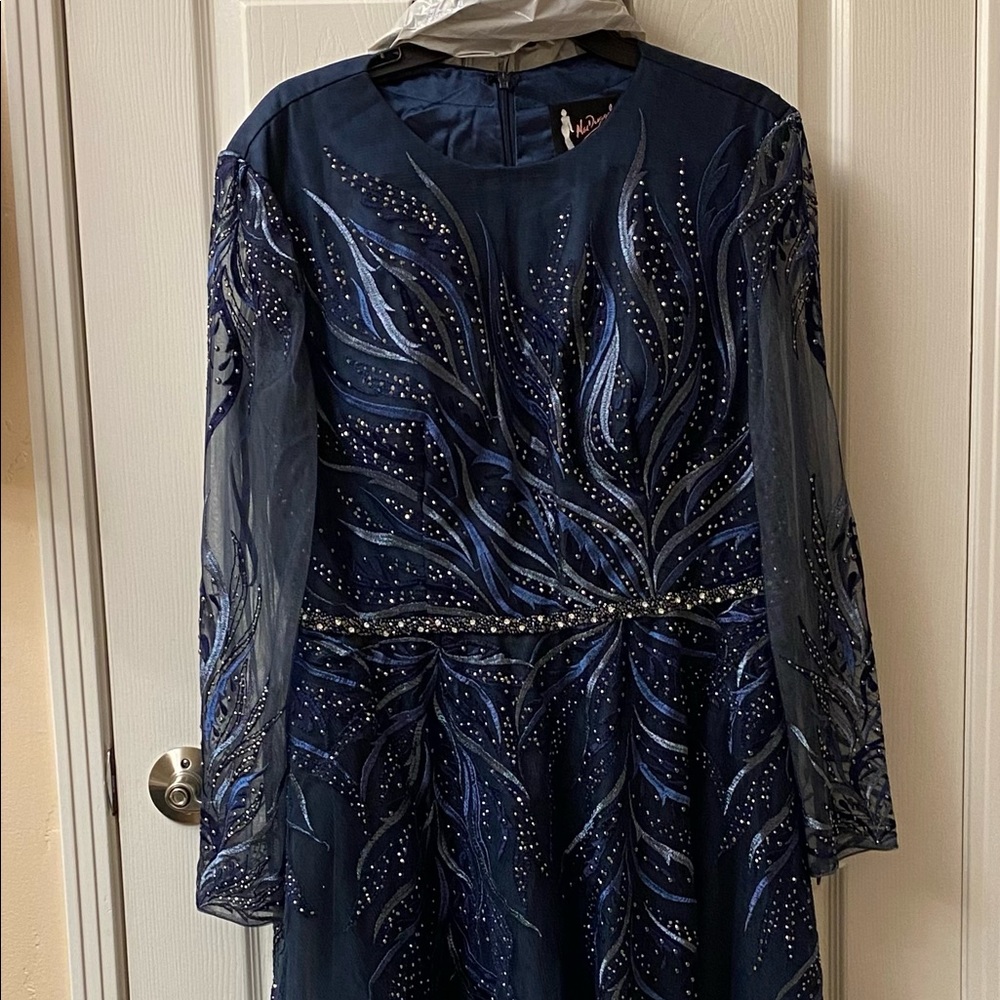 Perfect for mother of the bride. NWT embellished, illusion, calf length size 16